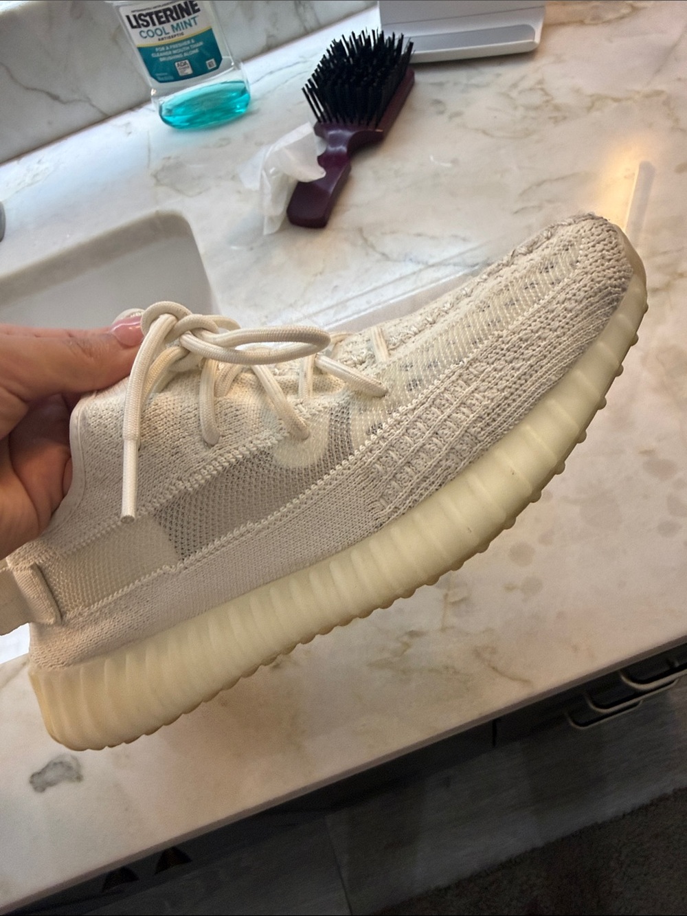 YZY 350 V2 - Picture 3 of 5